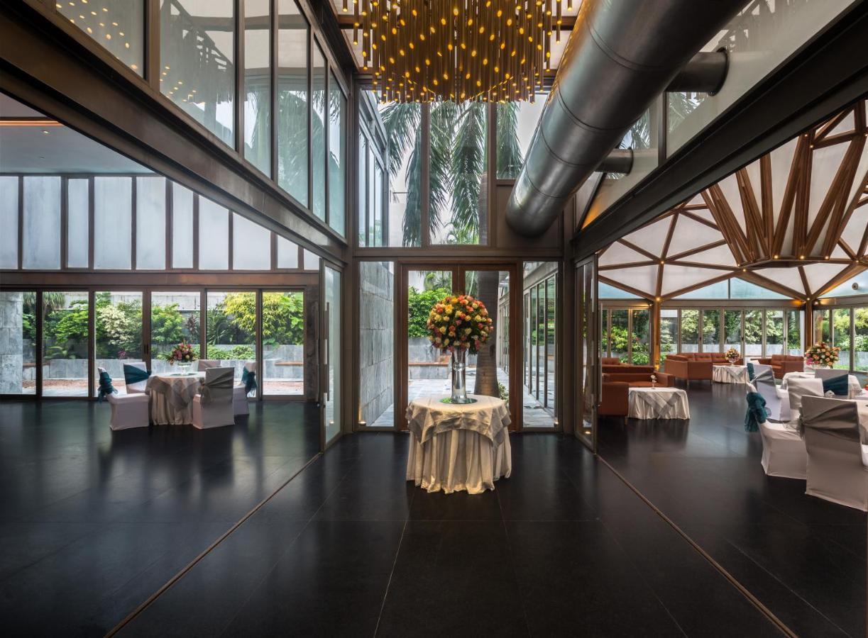 Hotel Crystal Palace Meerut Ngoại thất bức ảnh