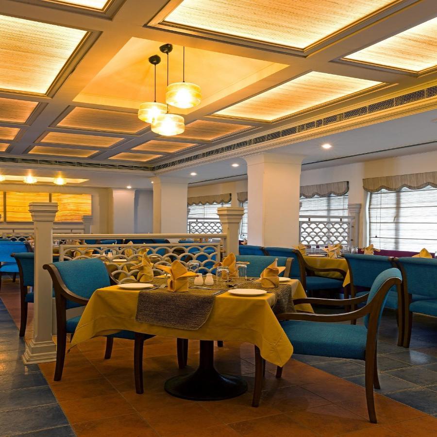Hotel Crystal Palace Meerut Ngoại thất bức ảnh