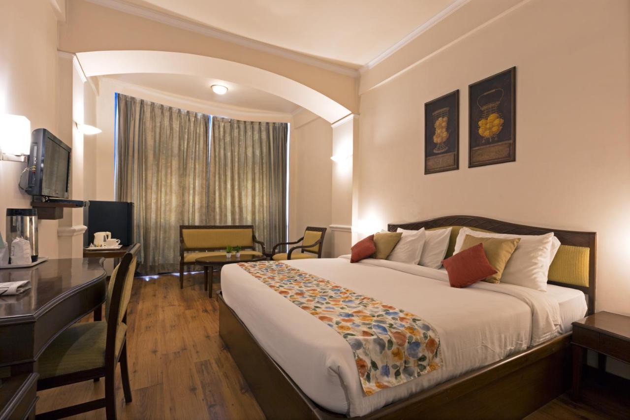 Hotel Crystal Palace Meerut Ngoại thất bức ảnh