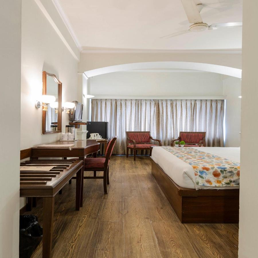 Hotel Crystal Palace Meerut Ngoại thất bức ảnh