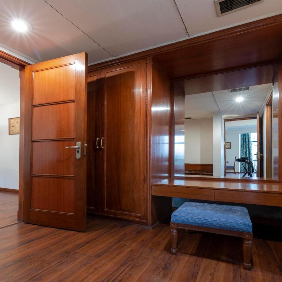 Hotel Crystal Palace Meerut Ngoại thất bức ảnh