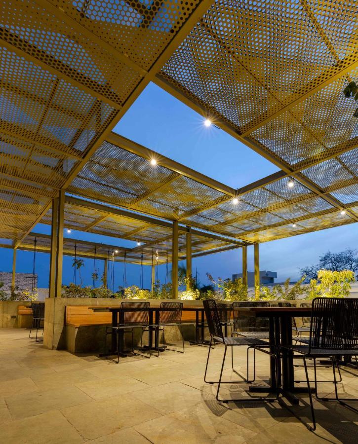 Hotel Crystal Palace Meerut Ngoại thất bức ảnh
