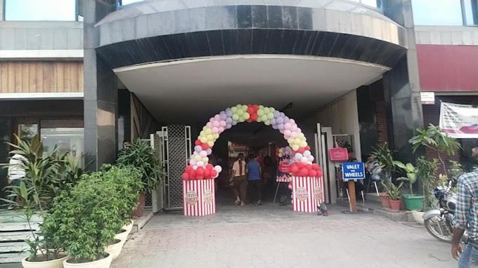 Hotel Crystal Palace Meerut Ngoại thất bức ảnh
