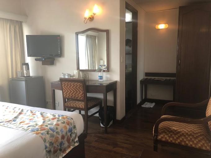 Hotel Crystal Palace Meerut Ngoại thất bức ảnh